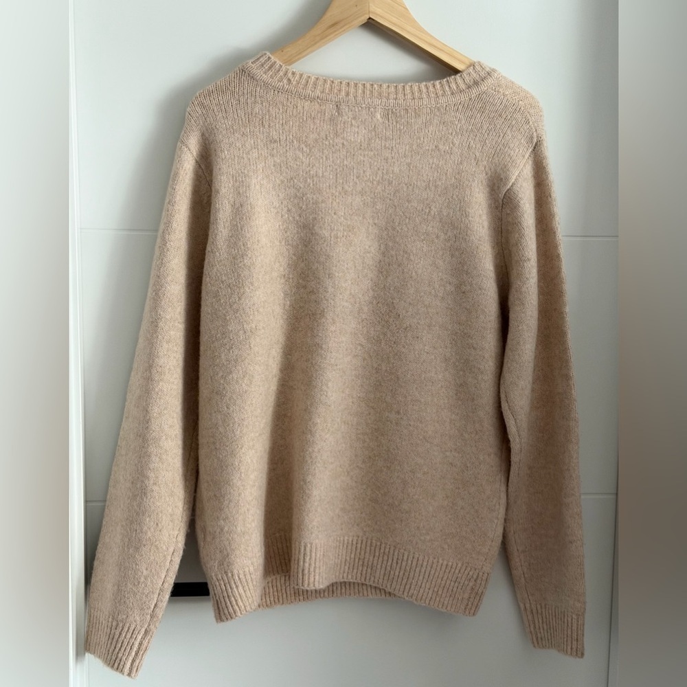 ✨NWT✨ cupcakes & cashmere: Women’s Sweater- Size Large (ptp approx 22in) - Picture 2 of 7